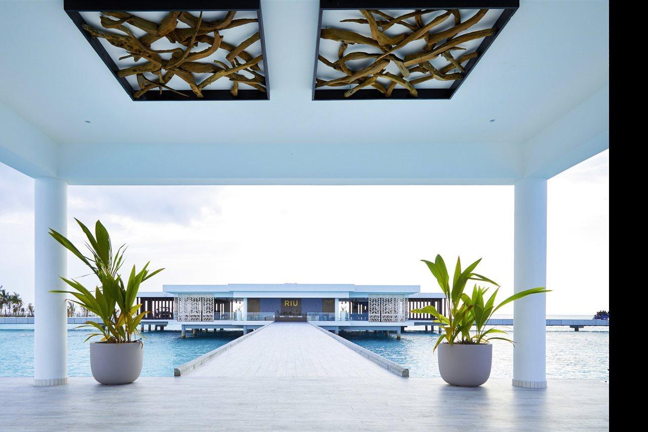 Riu Palace Maldivas Кудахувадху Экстерьер фото